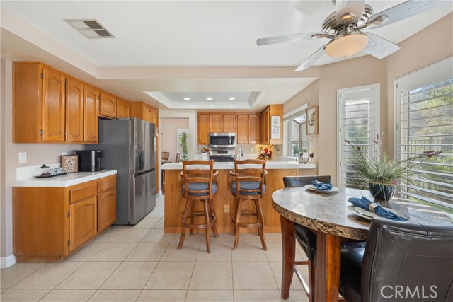 Detail Gallery Image 8 of 52 For 3480 Mountainside Cir, Corona,  CA 92882 - 4 Beds | 2/1 Baths