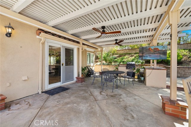 2304 Trickling Creek Drive, La Verne CA: https://media.crmls.org/medias/a65faeb5-fffd-4b43-b2bf-f4996d8e91cd.jpg