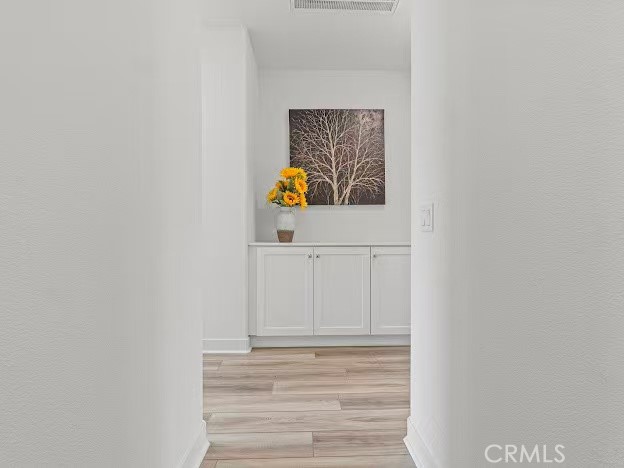 https://media.crmls.org/medias/a65fe625-e0ad-4240-a8f1-577127f8c484.jpg?preset=X-Large