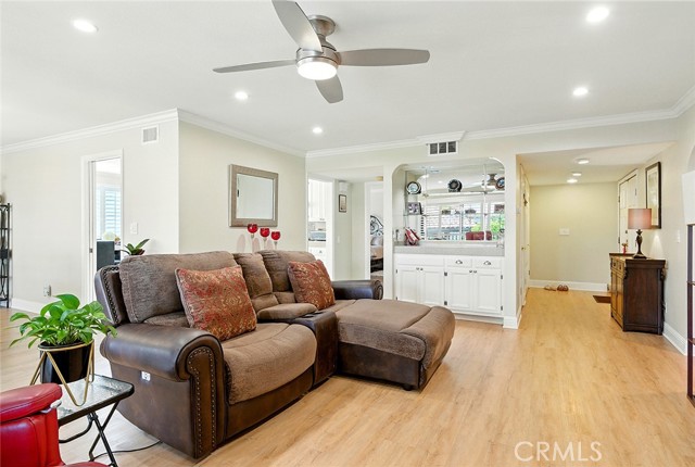 6322 Riviera Cir., Long Beach CA: https://media.crmls.org/medias/a660b43d-fe68-4277-a18e-e4b2f0af8db2.jpg