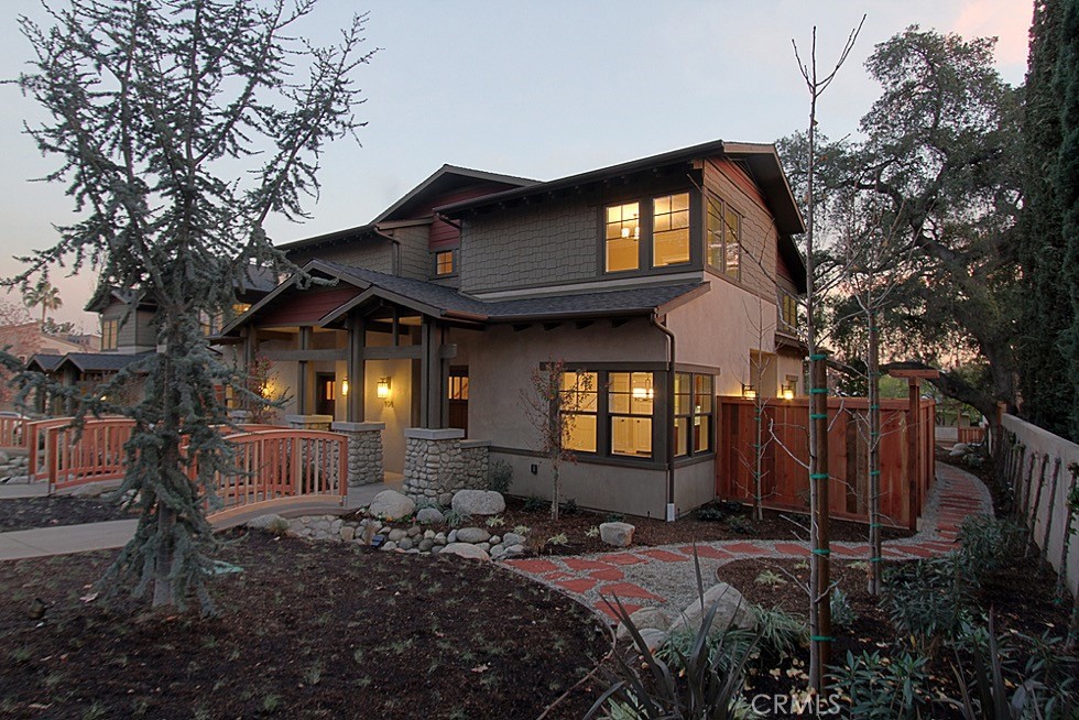 118 E Sierra Madre