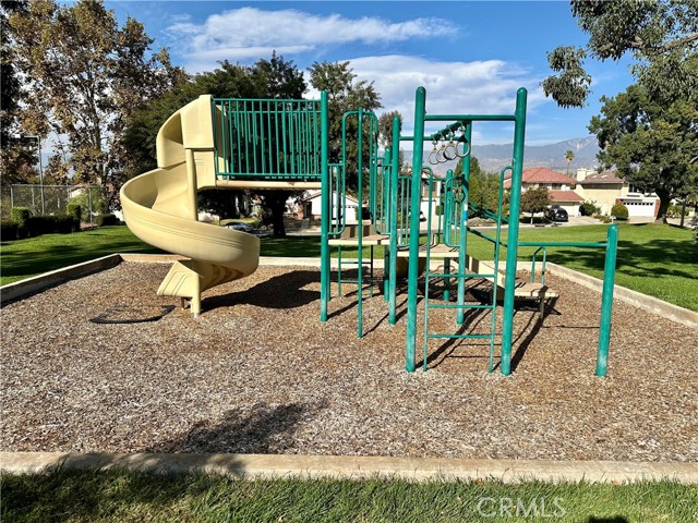 Detail Gallery Image 31 of 37 For 151 Orange, Redlands,  CA 92374 - 3 Beds | 2/1 Baths