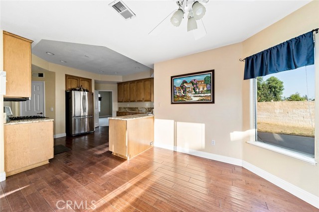 Detail Gallery Image 18 of 62 For 31279 Tarryton Ct, Yucaipa,  CA 92399 - 4 Beds | 2/1 Baths