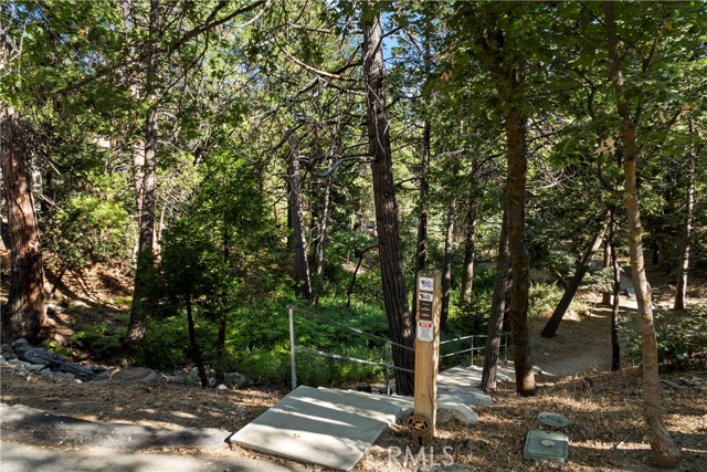 72 N Winter Harbor Cove #C, Lake Arrowhead, CA 92352