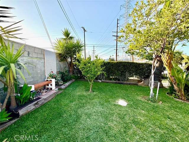 Detail Gallery Image 4 of 18 For 14742 San Jose St, –,  CA 91345 - 3 Beds | 2 Baths