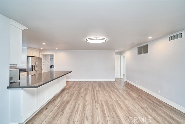 Detail Gallery Image 7 of 33 For 16702 S Vermont Ave #F,  Gardena,  CA 90247 - 3 Beds | 2 Baths