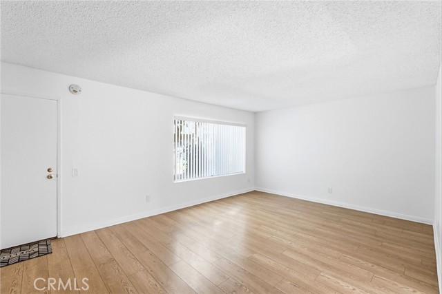 Detail Gallery Image 8 of 62 For 20120 Runnymede St #17,  Winnetka,  CA 91306 - 3 Beds | 2/1 Baths