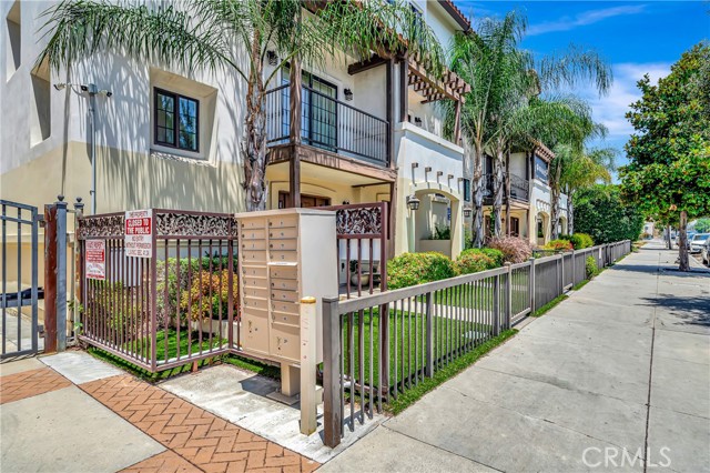 1101 N Maclay Avenue, San Fernando CA: https://media.crmls.org/medias/a66377dd-5cbd-49f7-bbe2-72267a2cda02.jpg