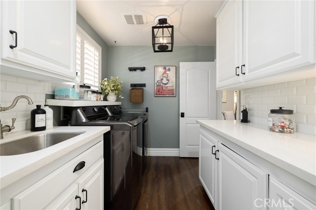 31502 Emperor Drive, Canyon Lake CA: https://media.crmls.org/medias/a6638e48-bca6-483c-8592-b4f20c2b861f.jpg