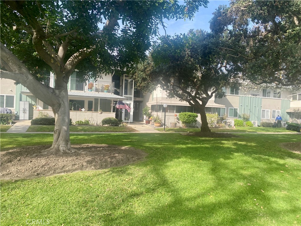https://media.crmls.org/medias/a6648cb6-c22e-4642-b655-1f8352046a3f.jpg?preset=X-Large
