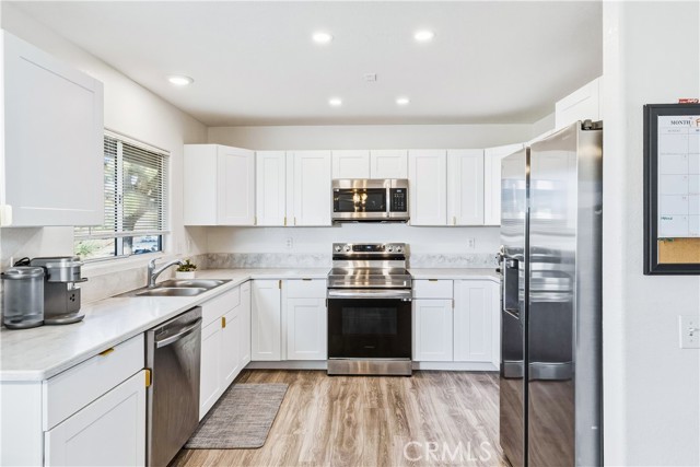 Detail Gallery Image 2 of 35 For 57826 Joshua, Yucca Valley,  CA 92284 - 3 Beds | 2 Baths