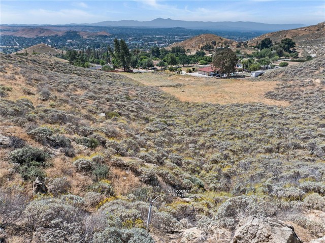 Detail Gallery Image 8 of 9 For 2001 Mt Vernon, Riverside,  CA 92507 - – Beds | – Baths