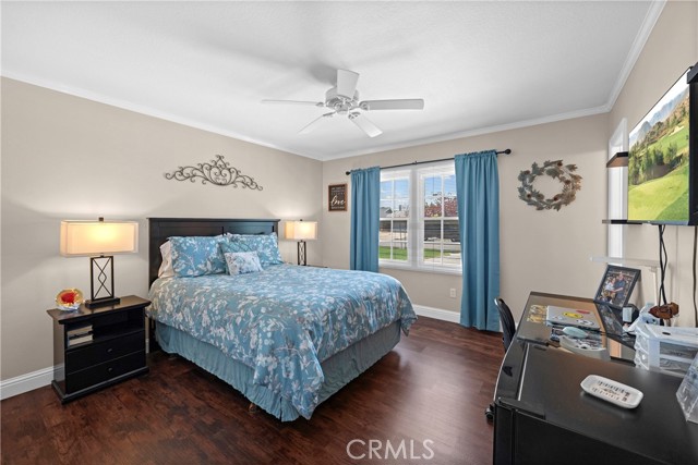 15291 Newcastle Lane, Huntington Beach CA: https://media.crmls.org/medias/a66678fd-193c-464c-9aeb-7a6ce4cf7f7d.jpg