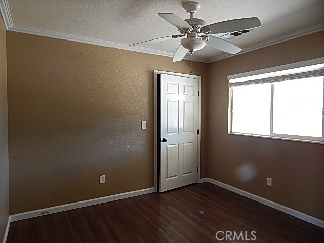 Detail Gallery Image 8 of 28 For 15 Krueger Ct, Red Bluff,  CA 96080 - 6 Beds | 3 Baths