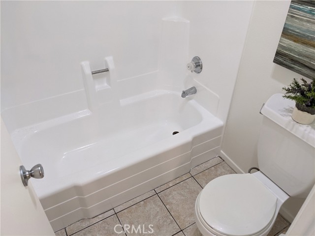Detail Gallery Image 4 of 14 For 23224 Orange, Lake Forest,  CA 92630 - 1 Beds | 1 Baths