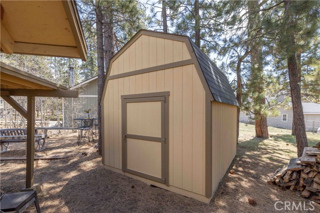Detail Gallery Image 28 of 40 For 39791 Forest, Big Bear Lake,  CA 92315 - 3 Beds | 2 Baths