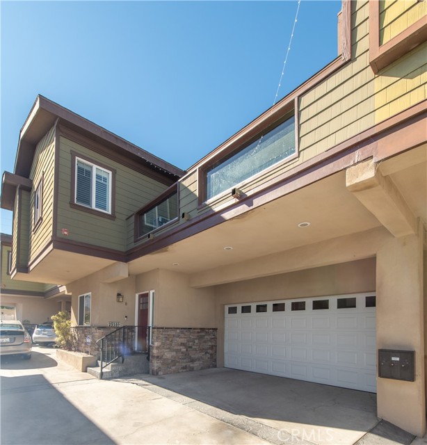 2516 Gates Avenue, Redondo Beach, California 90278, 4 Bedrooms Bedrooms, ,2 BathroomsBathrooms,Residential,Sold,Gates,SB21237956