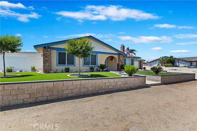 Detail Gallery Image 4 of 44 For 5065 Eclipse Ave, Jurupa Valley,  CA 91752 - 3 Beds | 2 Baths