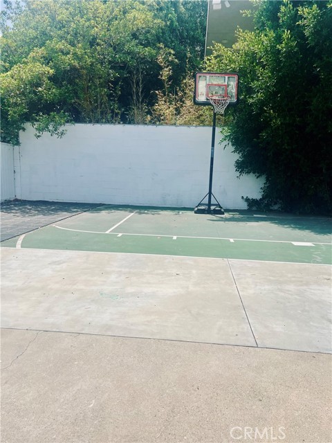 1856 9th Street, Manhattan Beach CA: https://media.crmls.org/medias/a667ded1-8ff0-40e9-912c-e9e35dc5ec19.jpg