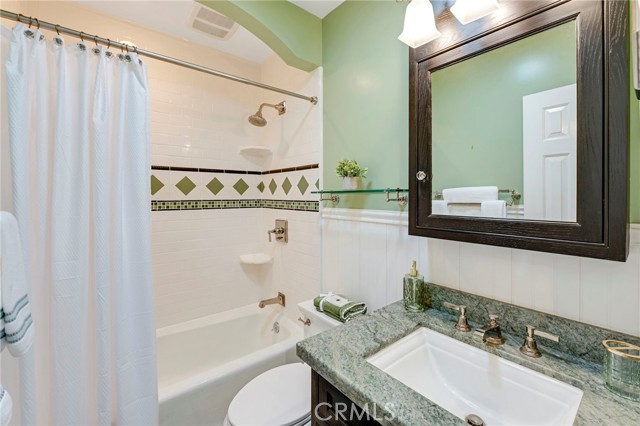Detail Gallery Image 33 of 44 For 6034 Pepperwood, Lakewood,  CA 90712 - 3 Beds | 2 Baths