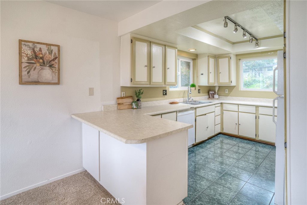 MLS #OR25275809 image #2