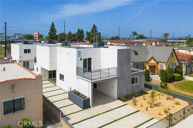 Detail Gallery Image 3 of 21 For 9613 S Hobart Bld, Los Angeles,  CA 90047 - – Beds | – Baths