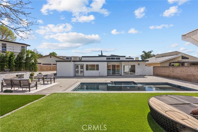 Detail Gallery Image 35 of 44 For 9549 Gladbeck, Northridge,  CA 91324 - 5 Beds | 2/1 Baths