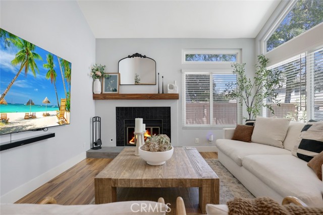 Detail Gallery Image 9 of 23 For 390 Deerfield, Irvine,  CA 92606 - 2 Beds | 1/1 Baths