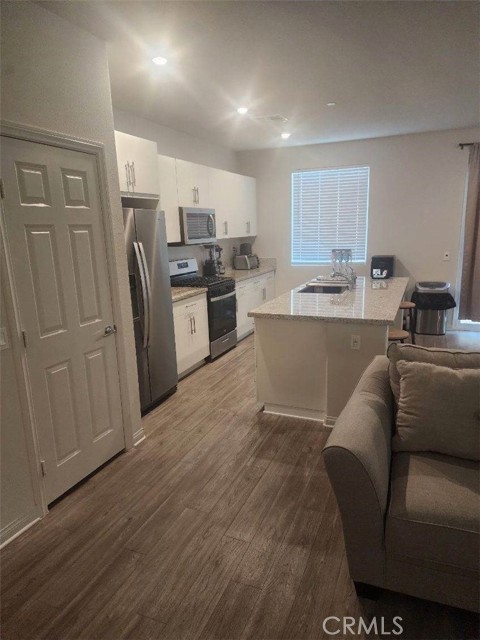 Detail Gallery Image 10 of 12 For 1781 Iris, San Jacinto,  CA 92583 - 3 Beds | 2 Baths