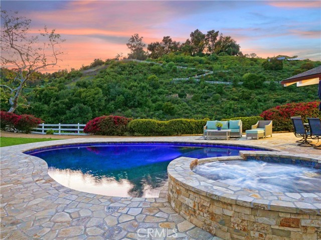Detail Gallery Image 21 of 37 For 3 Poppy Trl, Rolling Hills,  CA 90274 - 4 Beds | 5/1 Baths