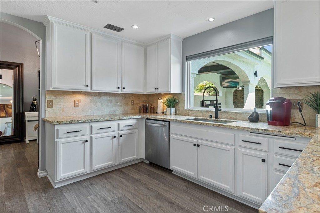 A66D397A 062E 4193 Bdd2 C5De197A935E 13656 Dronfield Ave, Sylmar, Ca 91342 &Lt;Span Style='BackgroundColor:transparent;Padding:0Px;'&Gt; &Lt;Small&Gt; &Lt;I&Gt; &Lt;/I&Gt; &Lt;/Small&Gt;&Lt;/Span&Gt;