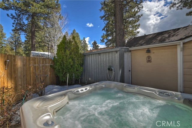 Detail Gallery Image 30 of 56 For 42161 Big Bear Bld, Big Bear Lake,  CA 92315 - 4 Beds | 3 Baths