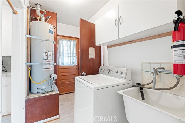 1139 W 149th Street, Gardena CA: https://media.crmls.org/medias/a66eaa6e-98e4-4dde-99ae-1c5ae993f6e1.jpg