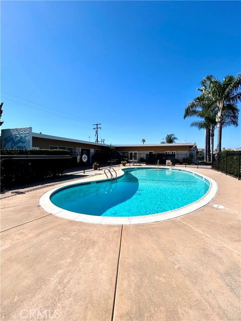 Detail Gallery Image 6 of 10 For 3929 W 5th St #80,  Santa Ana,  CA 92703 - 2 Beds | 2 Baths