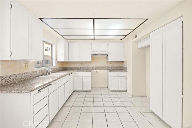11331 Elliott Avenue, El Monte CA: https://media.crmls.org/medias/a66fe1ac-6d29-43a4-9602-3416de47de07.jpg
