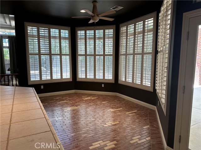 9003 Forest Oaks Court, Bakersfield CA: https://media.crmls.org/medias/a670c1bd-0b38-42d7-9807-762489852db5.jpg