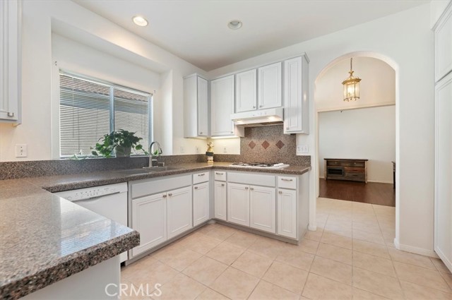 Detail Gallery Image 13 of 68 For 24202 Corte Cordoba, Murrieta,  CA 92562 - 3 Beds | 2 Baths