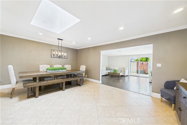 3647 W Myra Avenue, Anaheim CA: https://media.crmls.org/medias/a6714a1c-b1cf-43cb-82cc-bb3cd88d559f.jpg