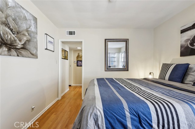 Detail Gallery Image 15 of 23 For 1124 N Louise St #B,  Glendale,  CA 91207 - 1 Beds | 1 Baths