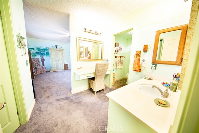 1921 Pine Drive, La Habra CA: https://media.crmls.org/medias/a6720bf3-5929-4e10-88f5-30696c885d71.jpg