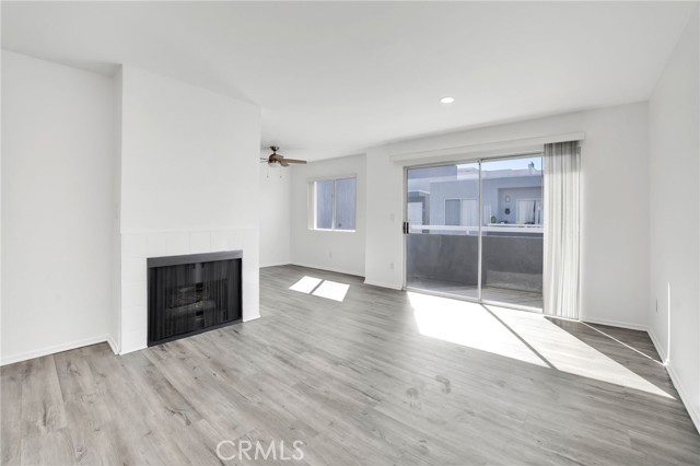 Detail Gallery Image 9 of 22 For 4406 Cahuenga Bld, Toluca Lake,  CA 91602 - – Beds | – Baths