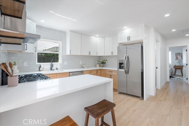 Detail Gallery Image 9 of 22 For 1708 Loretta St, Oceanside,  CA 92058 - 3 Beds | 2 Baths