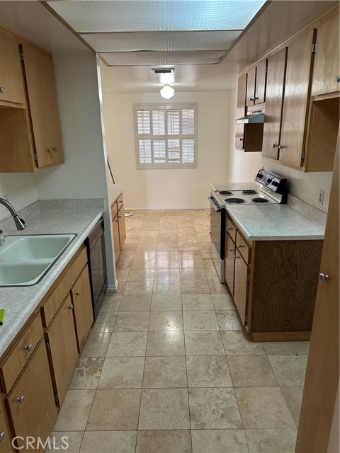 Image 3 of 17 For 1401 Valley View St  129