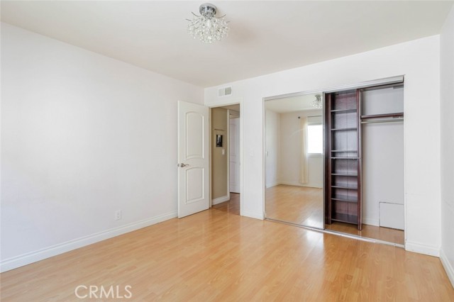 Detail Gallery Image 12 of 25 For 909 E Garfield #3,  Glendale,  CA 91205 - 2 Beds | 2 Baths