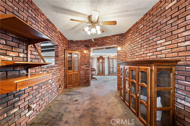 9649 Grace Street, Fontana CA: https://media.crmls.org/medias/a6734c5e-25ef-4883-bb88-5ac084ccfd2f.jpg