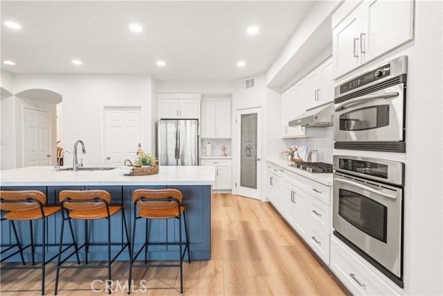 Detail Gallery Image 15 of 63 For 23911 Brio Ct, Valencia,  CA 91354 - 4 Beds | 4 Baths