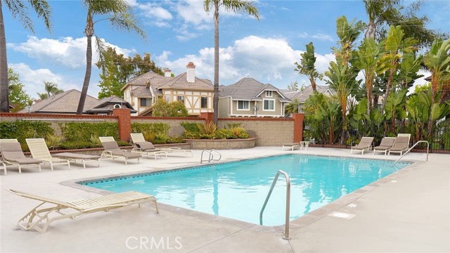 6264 Napoli Court, Long Beach CA: https://media.crmls.org/medias/a6740943-232d-4e04-915b-b3b0b3d85c86.jpg