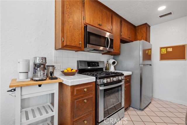 Detail Gallery Image 17 of 31 For 14005 Milbank St #7,  Sherman Oaks,  CA 91423 - 1 Beds | 1 Baths