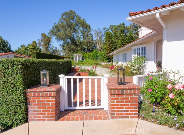 1300 Granvia Altamira, Palos Verdes Estates CA: https://media.crmls.org/medias/a6765281-e5bb-4cd7-bd52-5b5fd6ab3030.jpg