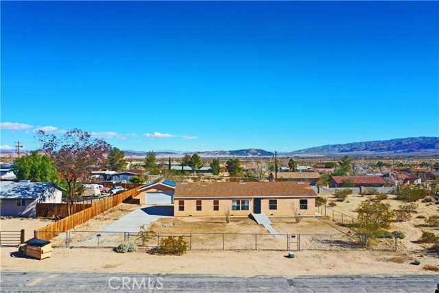 Detail Gallery Image 5 of 41 For 4773 Avenida La Flora Desierta, Joshua Tree,  CA 92252 - 4 Beds | 2 Baths